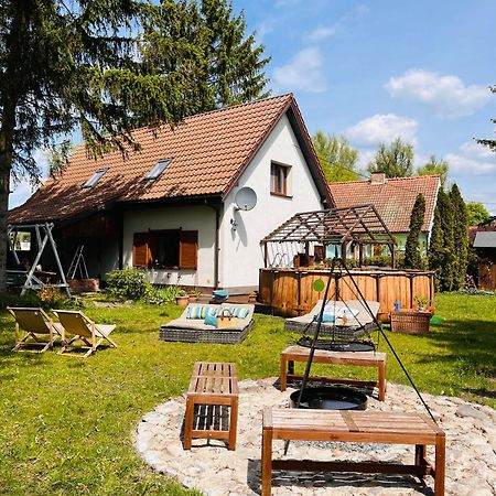 Uroczy dom nad jeziorem Śniardwy tuż obok plaży Nowe Guty Zewnętrze zdjęcie