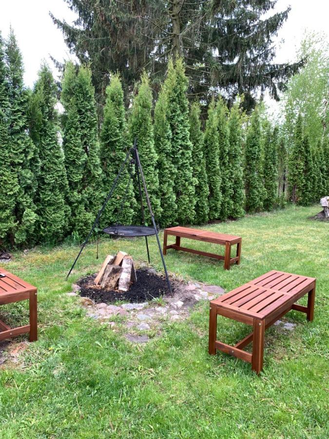 Uroczy dom nad jeziorem Śniardwy tuż obok plaży Nowe Guty Zewnętrze zdjęcie